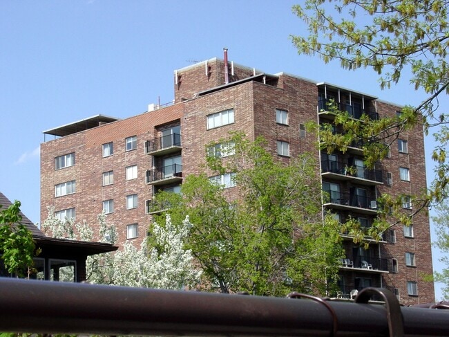 View to the northeast from adjacent parking lot - Richard Hilliard House Condominiums