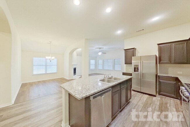 Photo - 1304 Meridian Dr