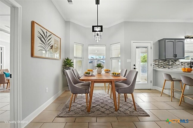 Photo - 4005 Midway Dr