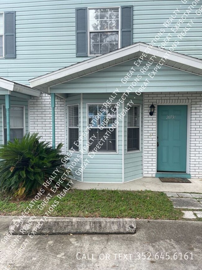 Charming 2 BR 1.5 Bath available in Dunnellon - Charming 2 BR 1.5 Bath available in Dunnellon House