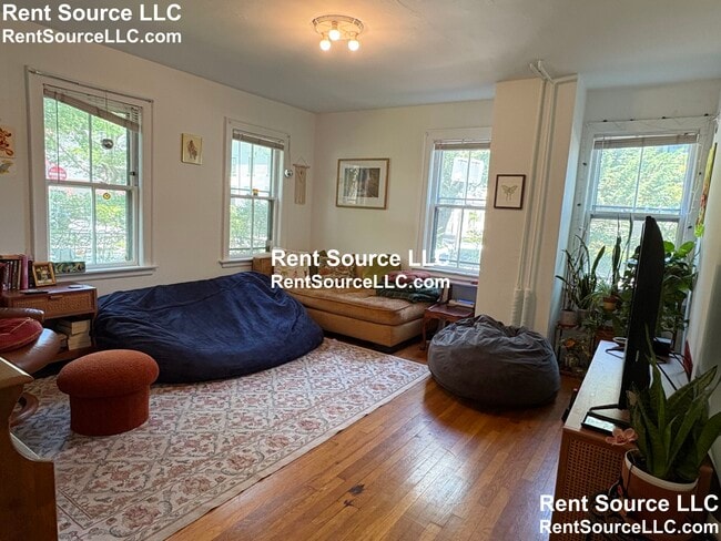 Photo - 246 Brookline St Unidad 1 Rental