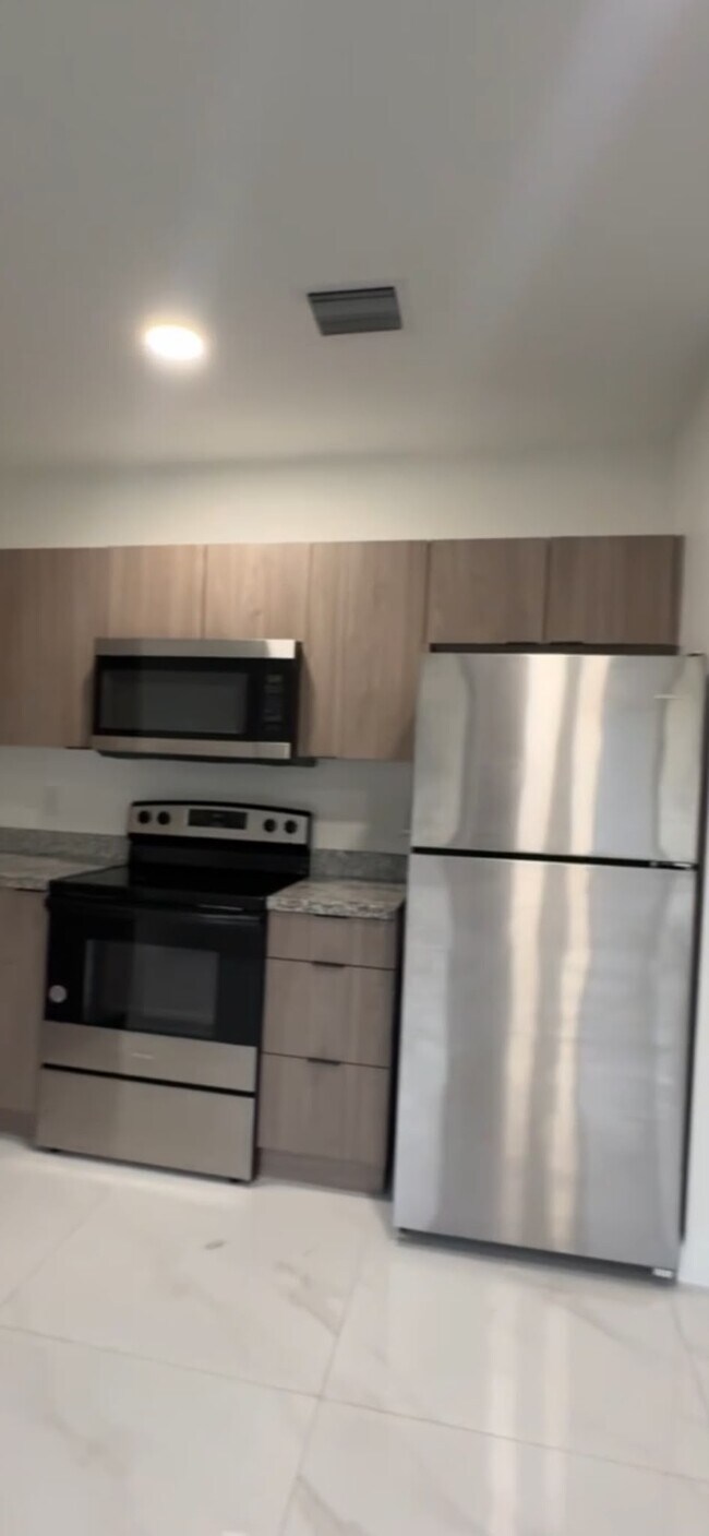 7581 W 4th Ct Unit A2