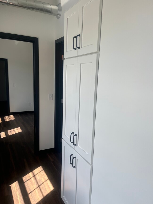 Photo - 101 2nd St E Unit Downtown Riverbend Apart