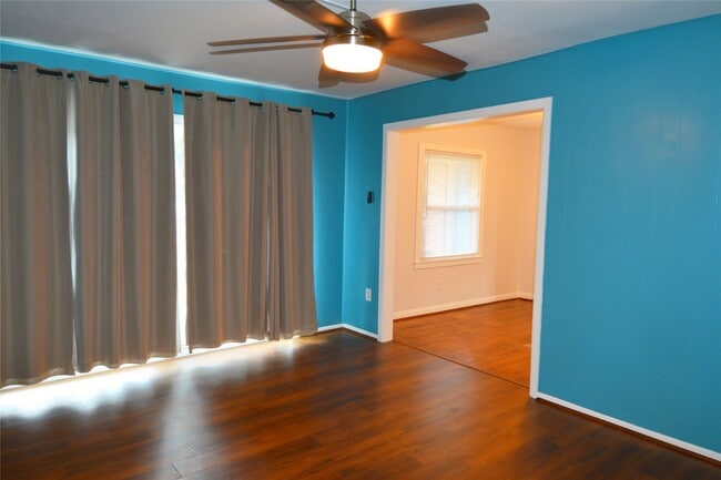 Photo - 501 Jerry St