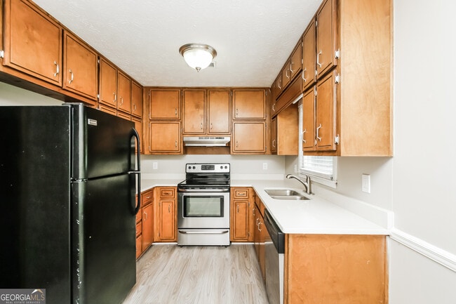 Photo - 120 Hearth Way