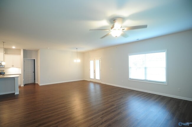 Photo - 104 Grv Hl Cir