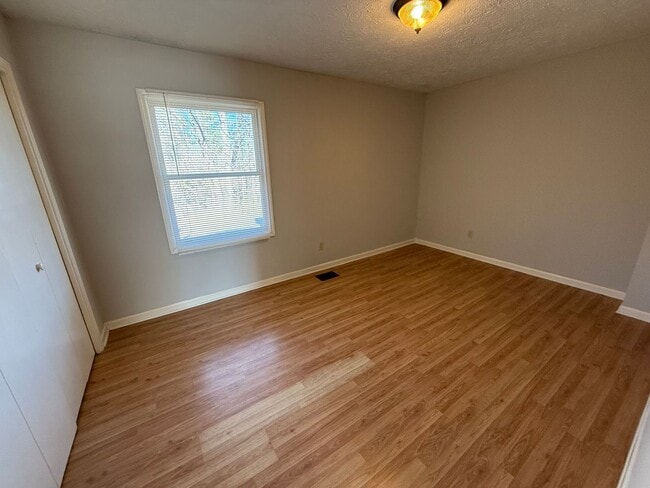 Photo - 8-14 Westridge Cir SW Apartamento Unidad 14 Westridge Cir