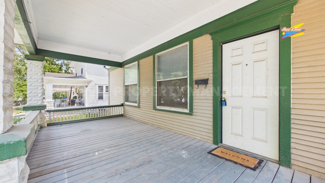 Photo - 334 N Holyoke Pl