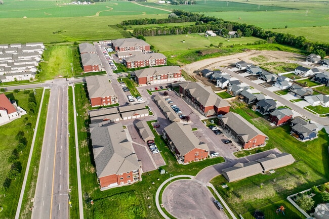 Exterior Overall - Sunset Villas Apartments