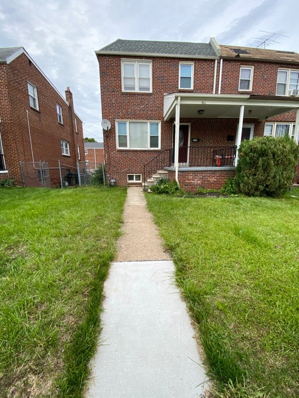 Building Photo - 719 W 38th St