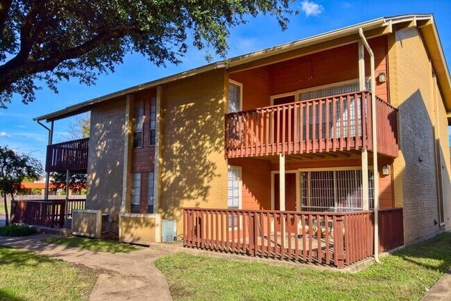 Photo - 1370 Rigsbee Dr Unit c1