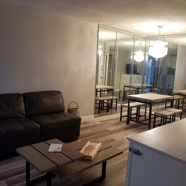 Dinning room/Living room - 200 177th Dr Unit 514