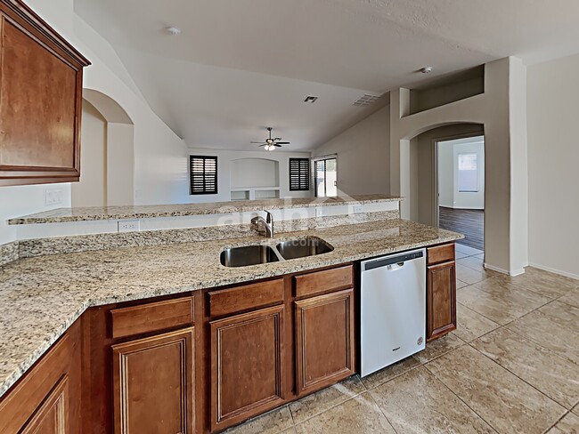 Photo - 3429 E Crescent Way