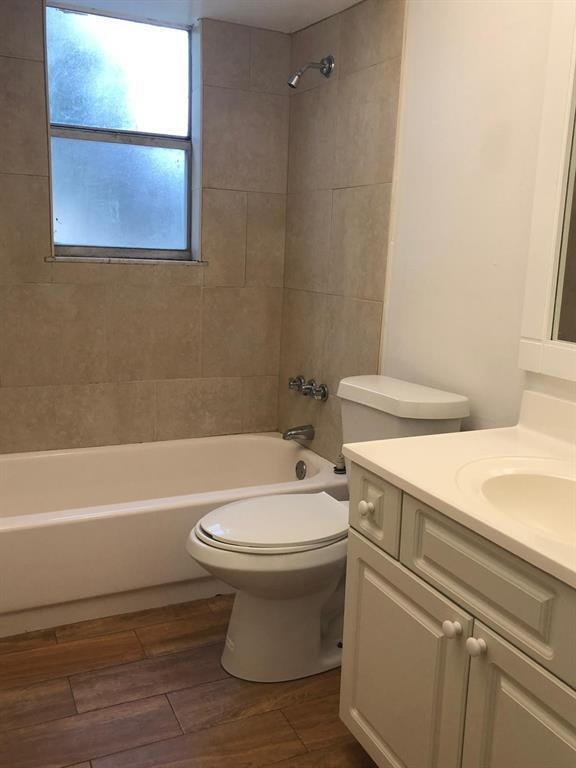 Photo - 1800 N Lauderdale Ave Unit 1304