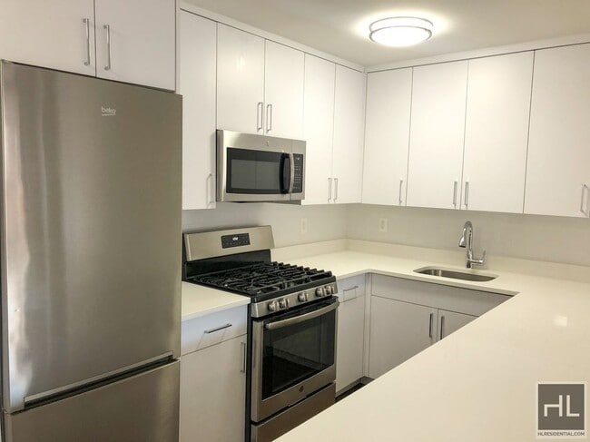 Building Photo - E 16 ST Rental