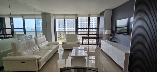 Photo - 600 NE 36th St Unit 1509
