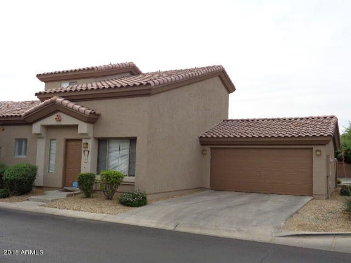 Gated Community, close to 101 and Arrowhead! - Gated Community, close to 101 and Arrowhead! House
