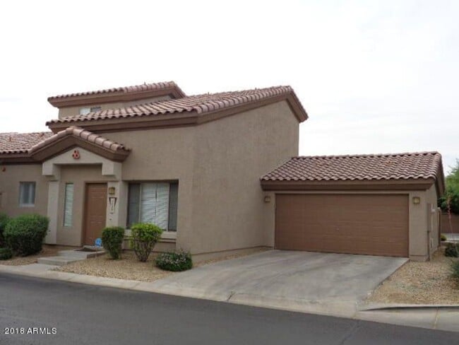 Building Photo - Gated Community, close to 101 and Arrowhead! Rental