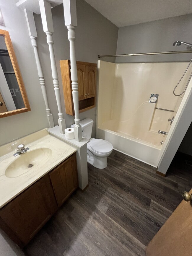 Photo - 1413 Spruce Ave