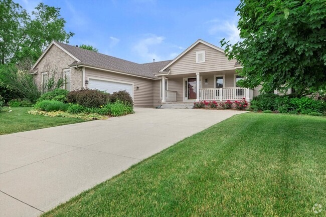 Building Photo - N54W16862 Autumn View Ln Rental
