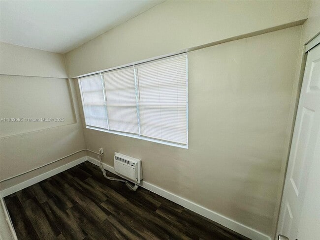 Photo - 2960 W Flagler St Unidad 9