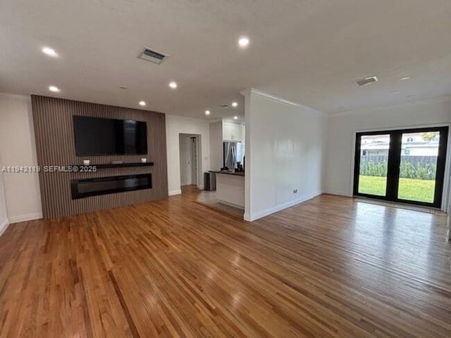 Photo - 9315 SW 44th St