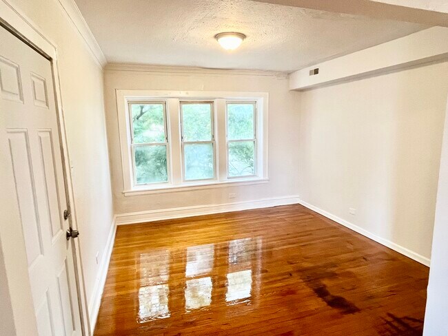 Photo - 4058 W Crystal St Unit 2