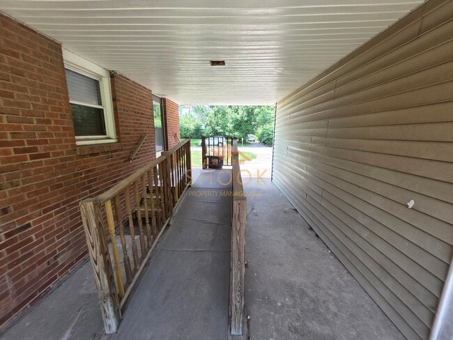 Photo - GORGEOUS ALL BRICK HOME CLOSE TO CAMPUS