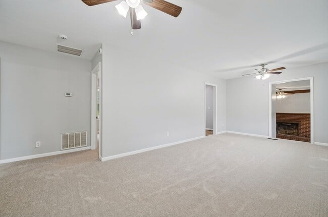 Photo - 107 Woods Rd