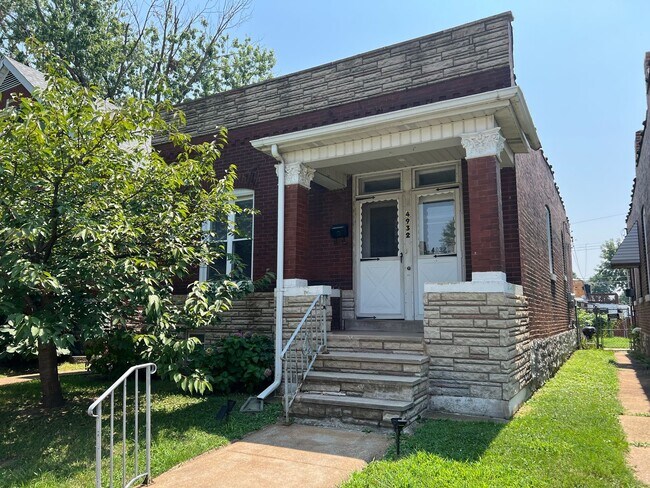 Photo - Charming Two Bedroom in South City with 1 Month Free Move In Special!