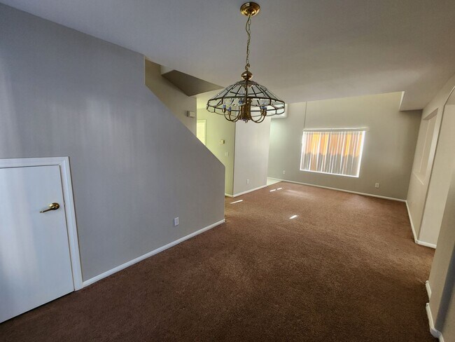 Photo - Gorgeous 3Bed/2.5 Bath home- located in N. Summerlin gated Community