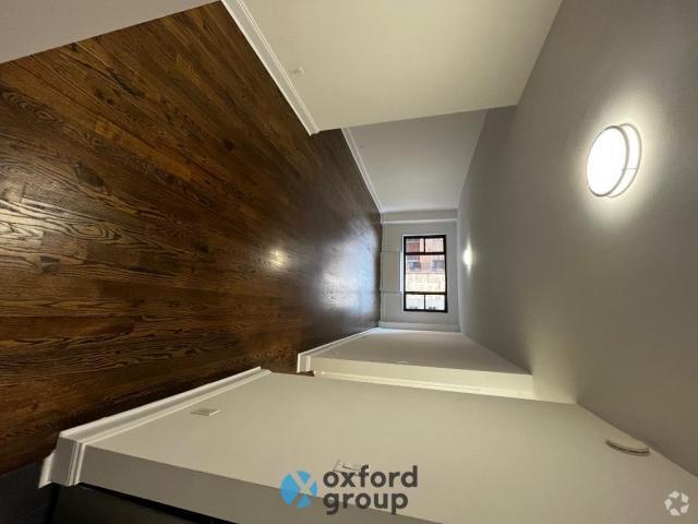 Building Photo - 1 bedroom in NEW YORK NY 10022 Unit 10J Rental