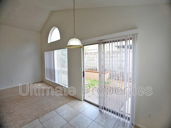 Photo - 448 E Topeka Dr