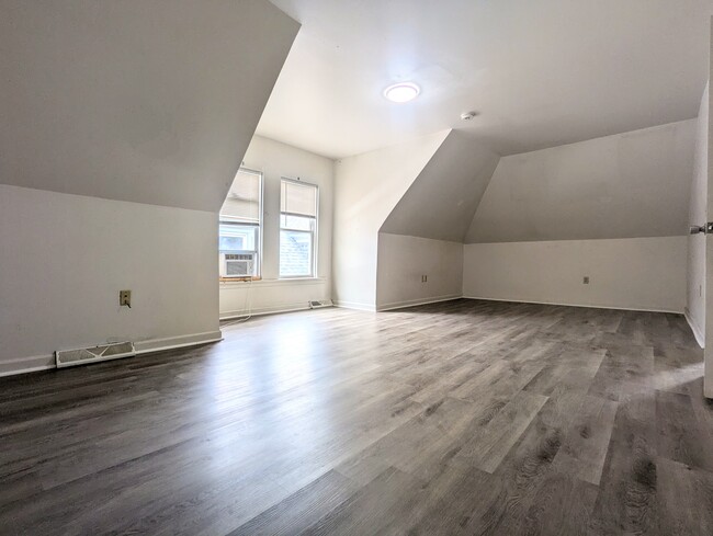 Photo - 5552 Black St Unit 2