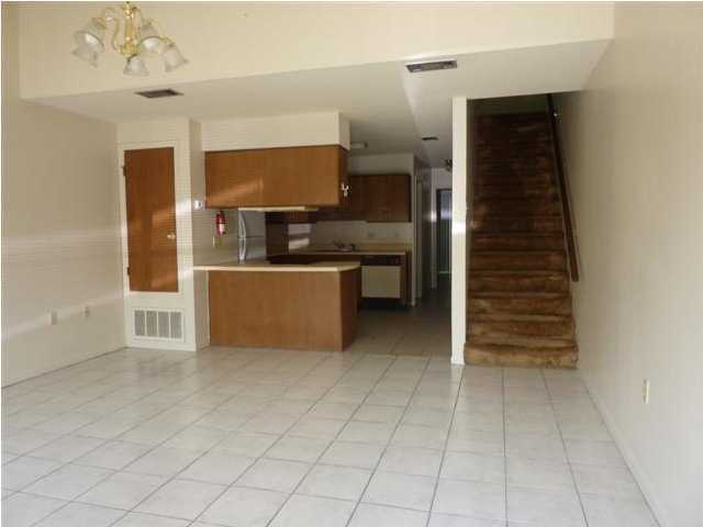 Photo - 129 SE Scottwood Dr