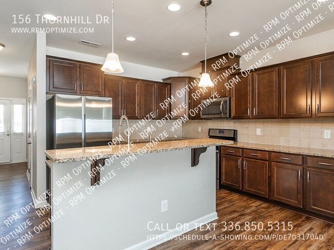 Photo - 156 Thornhill Dr