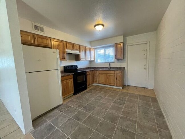 Photo - 4821 E Willetta St