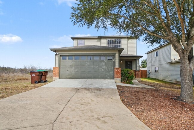 Building Photo - Spacious Cul-de-Sac Home with Greenbelt Privacy - Realtor Commission: $500