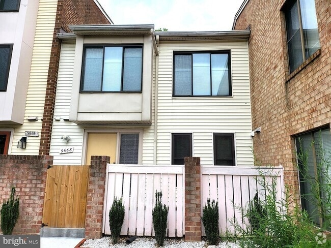 Building Photo - 9668 Brassie Way Rental
