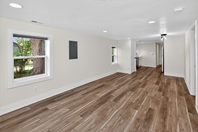Photo - Newly Updated!! 3 Bedroom, 1 Bathroom Home in Des Moines!