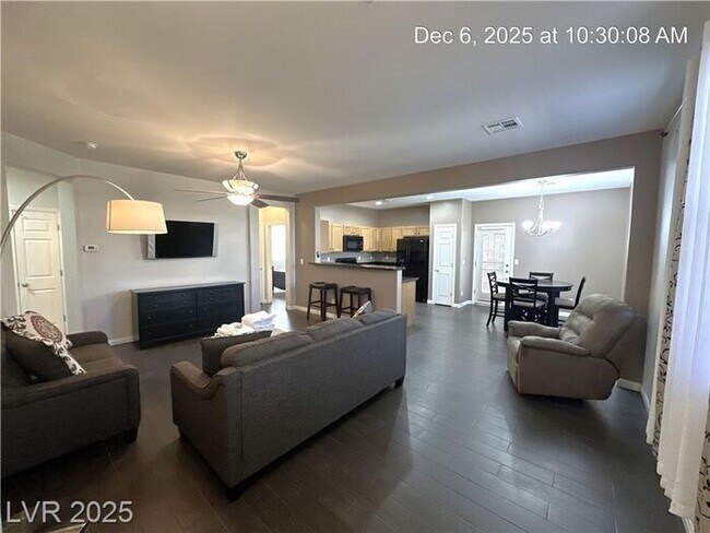 Photo - FURNISHED SINGLE STORY LOCATED IN THE HENDERSON AREA!!