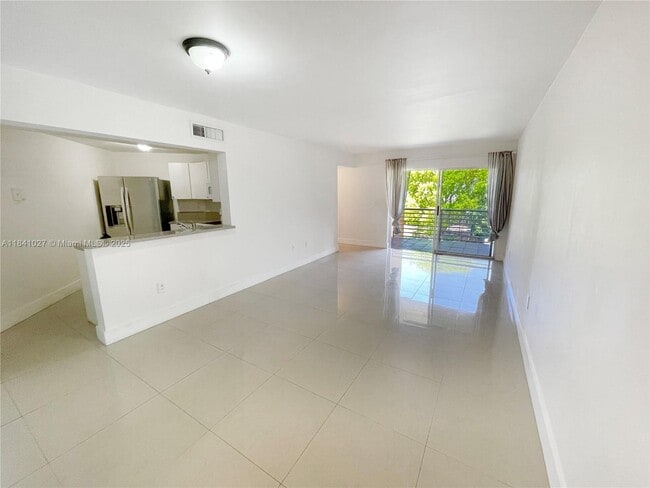 Building Photo - 9735 Fontainebleau Blvd Unit G210 Rental