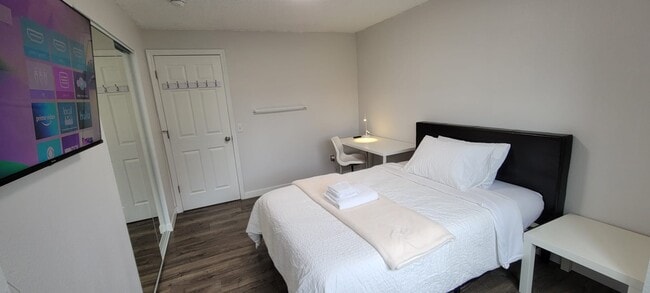 Photo - 8029 240th St SW