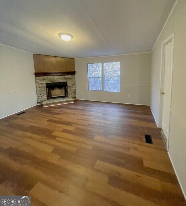 Photo - 249 Oakleigh Dr