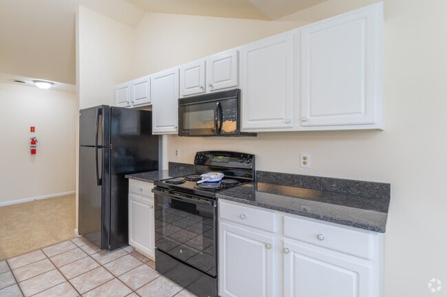 3 BR 2 BA - 1165 Sq Ft - Kitchen