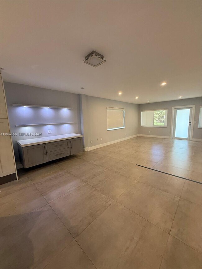 Photo - 1975 Sans Souci Blvd