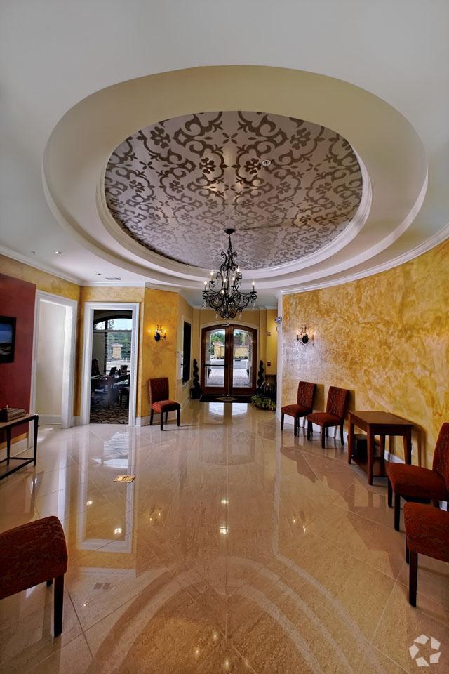 Club House - The Villagio