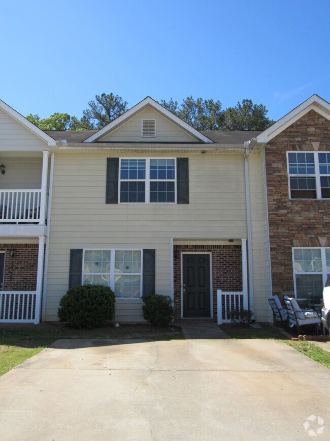 Building Photo - Townhouse in Jonesboro