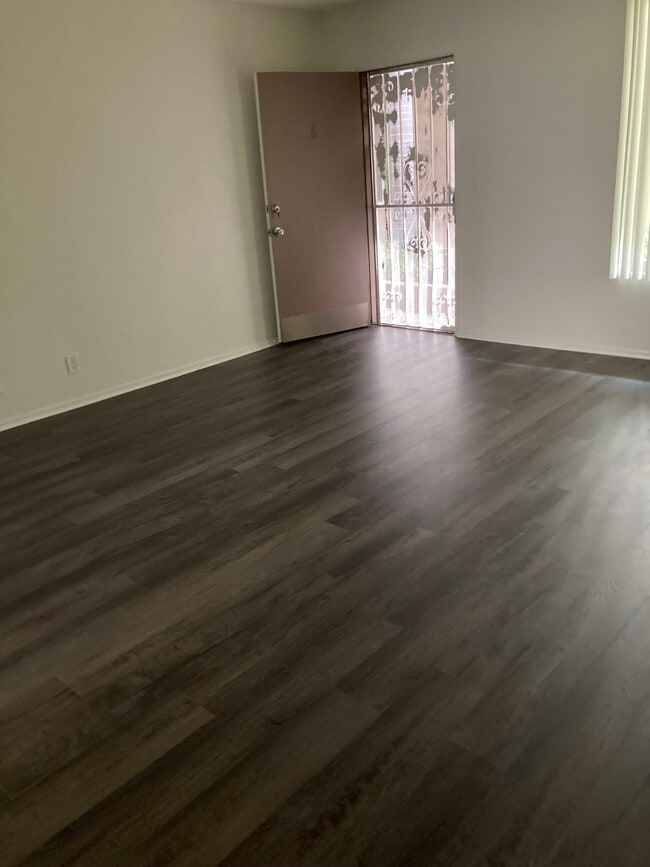 Photo - 10535 National Blvd Unit 6