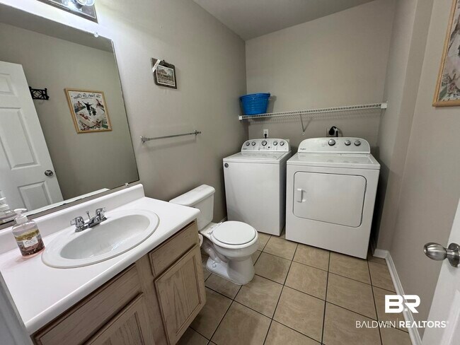 Photo - 1517 Regency Rd